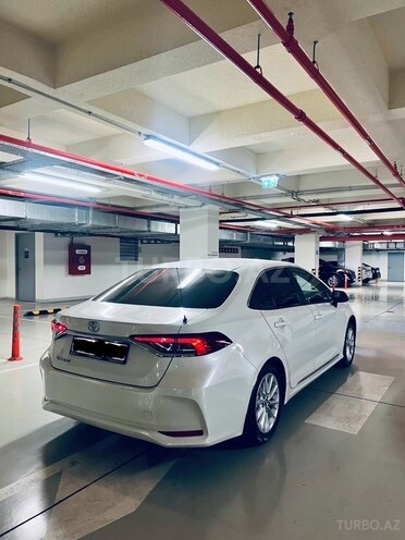 Toyota Corolla 2019, 80,000 km - 1.6 l - Bakı