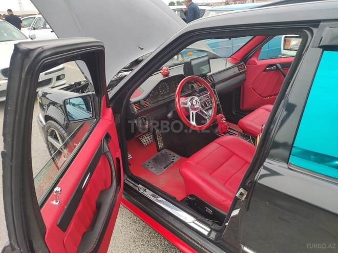 Mercedes E 220 1994, 300,000 km - 2.2 l - Bakı