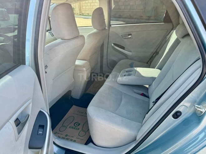 Toyota Prius 2015, 190,000 km - 1.8 l - Bakı