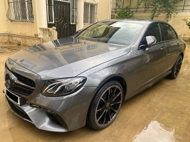 Mercedes E 300 4MATIC 2018, 59,600 km - 2.0 л - Bakı