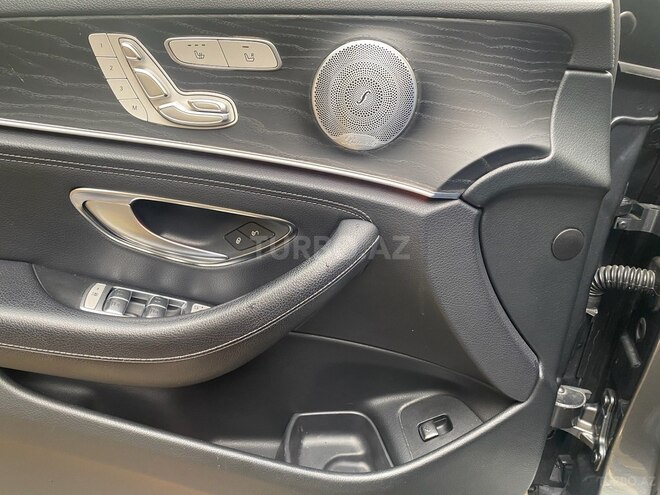 Mercedes E 300 4MATIC 2018, 59,600 km - 2.0 л - Bakı