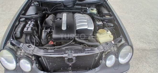 Mercedes E 270 2001, 907,560 km - 2.7 l - Bakı
