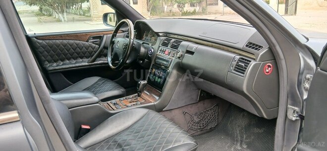 Mercedes E 270 2001, 907,560 km - 2.7 l - Bakı