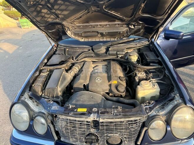 Mercedes E 240 1997, 475,663 km - 2.4 l - Füzuli