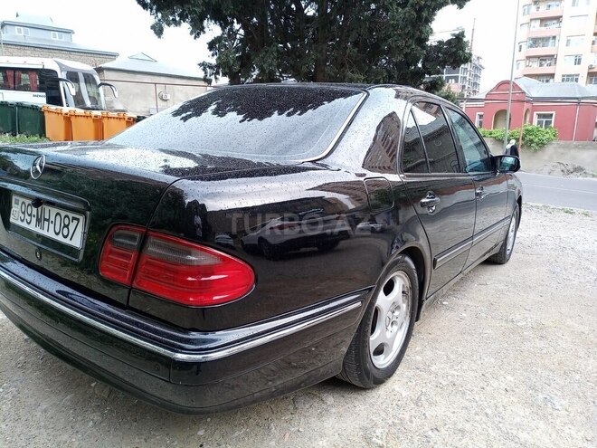 Mercedes E 270 2001, 440,000 km - 2.7 l - Bakı