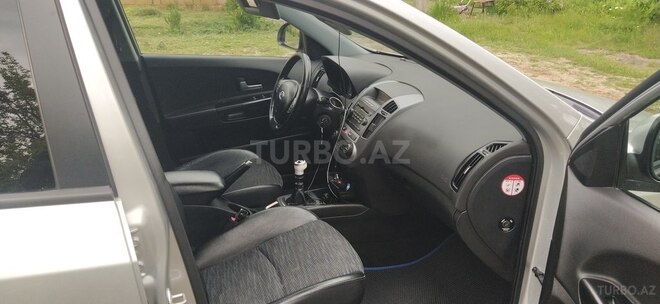 Kia Ceed 2008, 282,000 km - 1.4 л - İsmayıllı