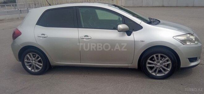 Toyota Auris 2008, 295,000 km - 1.4 l - Bakı