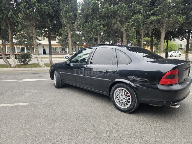 Opel Vectra 1996, 300,000 km - 1.8 l - Sumqayıt