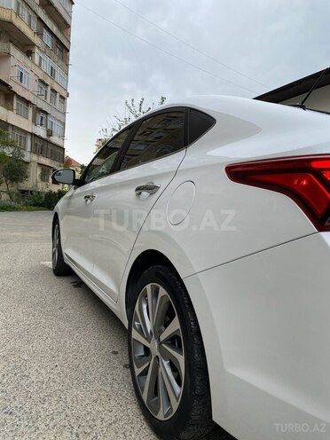 Hyundai Accent 2022, 56,055 km - 1.6 л - Bakı
