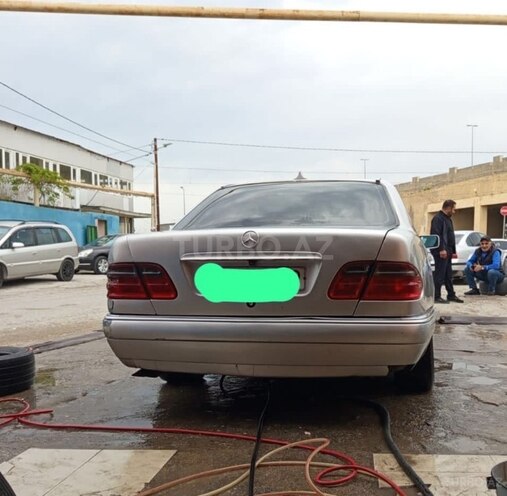 Mercedes E 280 1998, 350,000 km - 2.8 l - Bakı