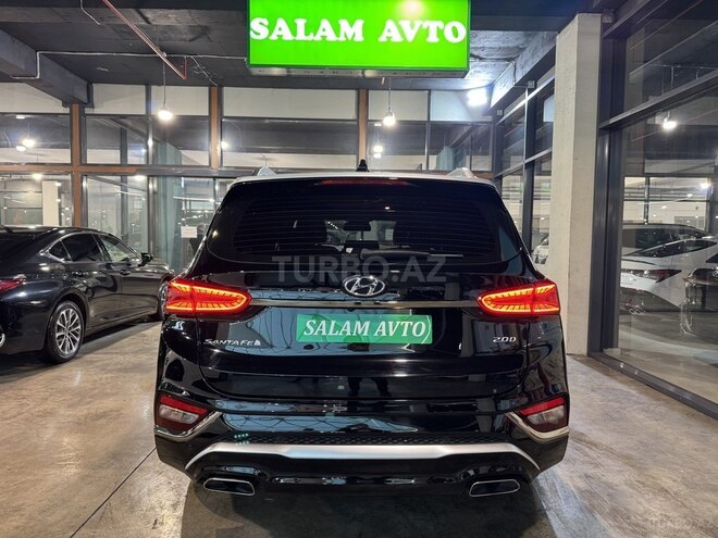 Hyundai Santa Fe-5