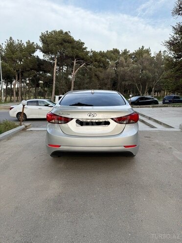 Hyundai Elantra 2015, 146,450 km - 1.8 л - Bakı
