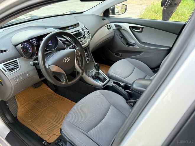 Hyundai Elantra 2015, 146,450 km - 1.8 л - Bakı