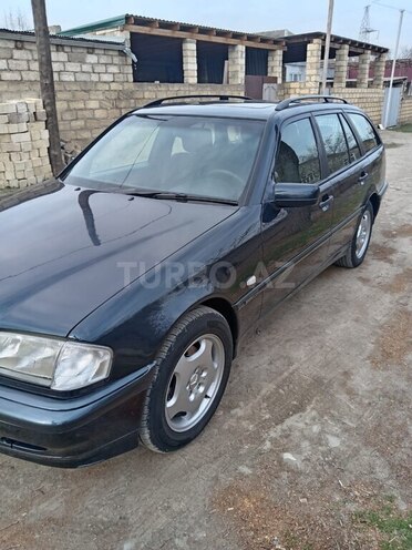 Mercedes C 200 2000, 330,000 km - 2.0 l - Qusar