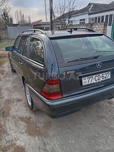 Mercedes C 200 2000, 330,000 km - 2.0 l - Qusar