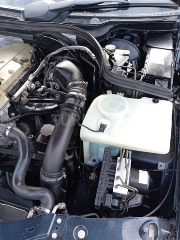 Mercedes C 200 2000, 330,000 km - 2.0 l - Qusar