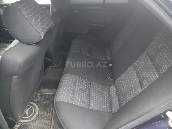 Mercedes C 180 1995, 195,559 km - 1.8 l - Füzuli
