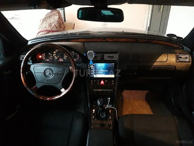 Mercedes C 220 d 2000, 331,000 km - 2.2 л - Bakı