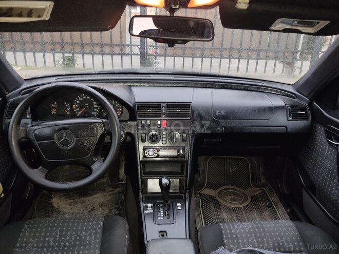 Mercedes C 180 1995, 195,559 km - 1.8 l - Füzuli