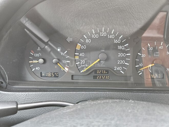 Mercedes C 180 1999, 237,230 km - 1.8 l - Gəncə