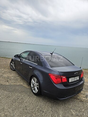 Chevrolet Cruze-2