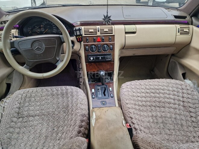 Mercedes E 230 1996, 540,549 km - 2.3 l - Bakı