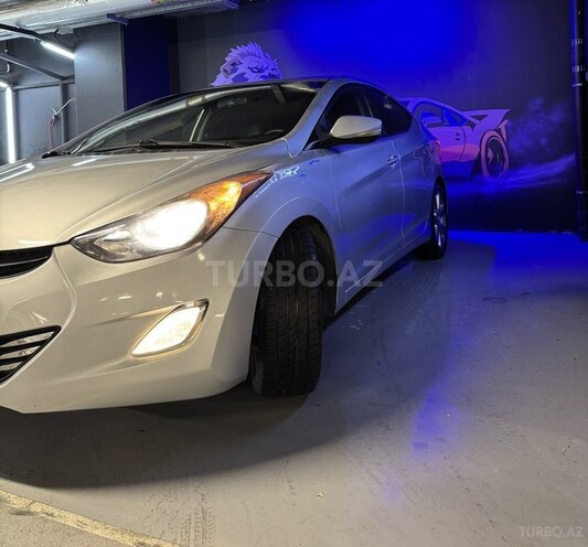 Hyundai Elantra 2013, 226,918 km - 1.8 l - Bakı