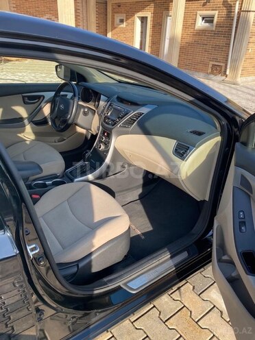 Hyundai Elantra 2015, 141,760 km - 1.8 l - Cəlilabad