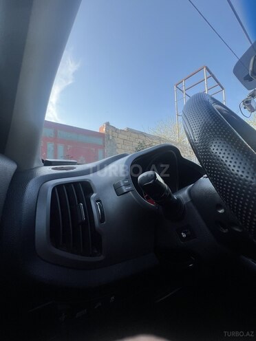 Kia Sportage 2013, 200,000 km - 2.0 л - Bakı