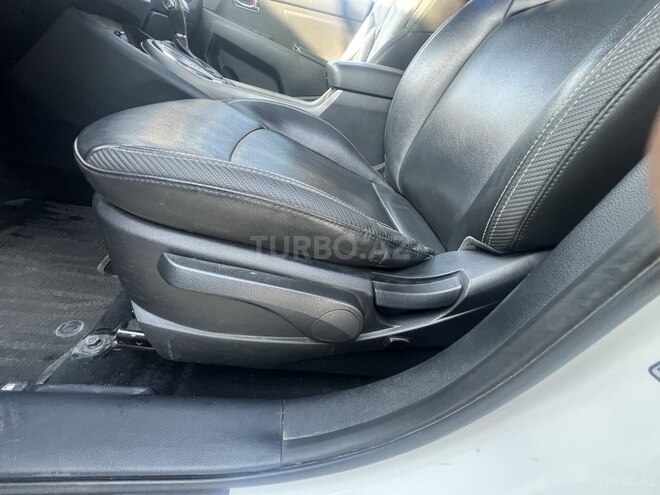 Kia Sportage 2013, 200,000 km - 2.0 л - Bakı