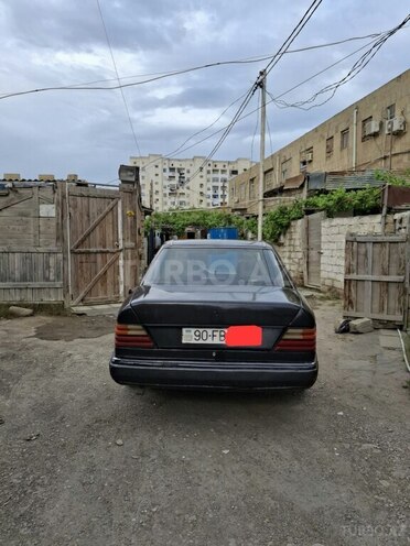 Mercedes E 250 1991, 365,000 km - 2.5 л - Bakı