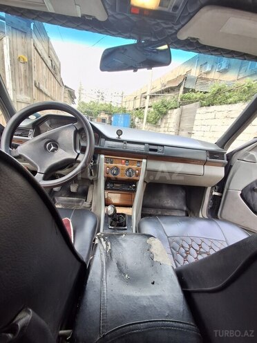 Mercedes E 250 1991, 365,000 km - 2.5 л - Bakı