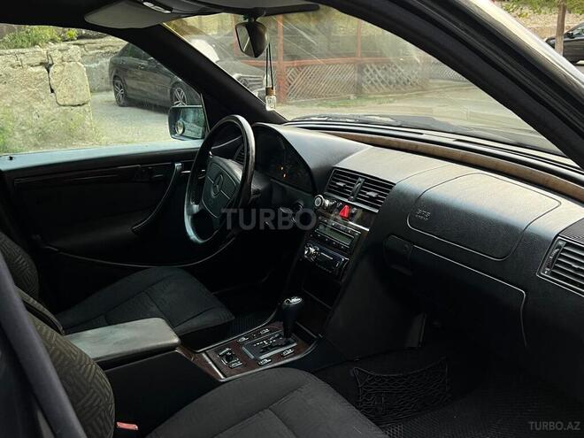 Mercedes C 240 1999, 275,000 km - 2.4 l - Sumqayıt