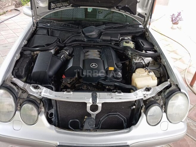 Mercedes E 240 1999, 381,693 km - 2.4 l - Cəlilabad