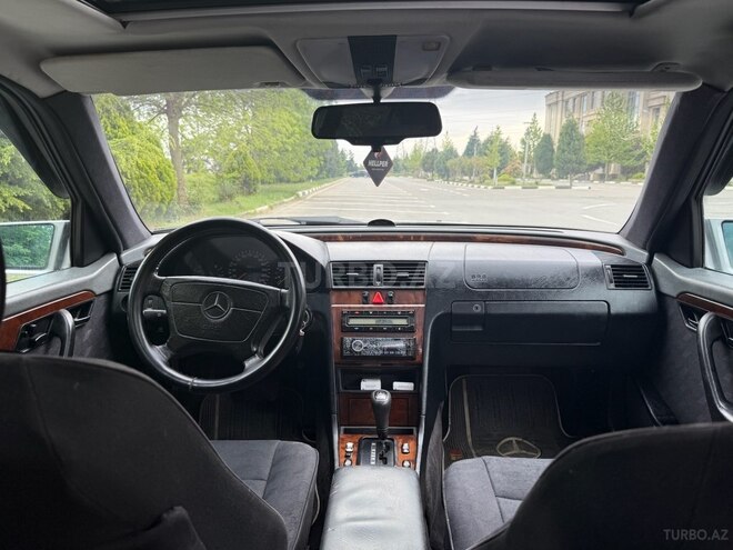 Mercedes C 220 1996, 321,580 km - 2.2 л - Bakı