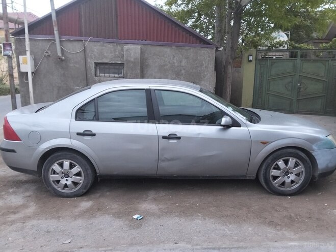 Ford Mondeo 2003, 235,000 km - 2.0 l - Bakı