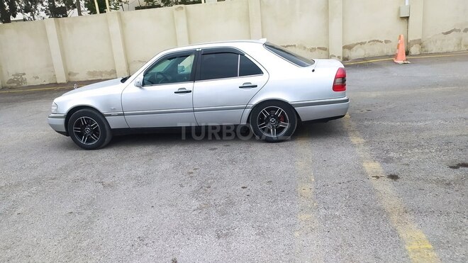 Mercedes C 200 1996, 372,214 km - 2.0 л - Bakı