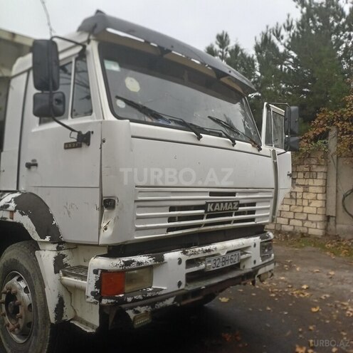 KamAz 6520 2012, 128,889 km - 11.0 l - Zaqatala