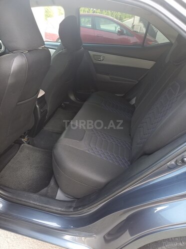 Toyota Corolla 2017, 136,794 km - 1.8 l - Bakı