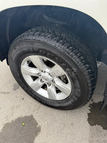 Toyota Land Cruiser Prado 2012, 410,000 km - 3.0 л - Bakı