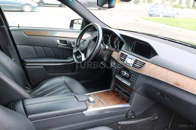 Mercedes E 250 2013, 175,164 km - 2.2 л - Bakı