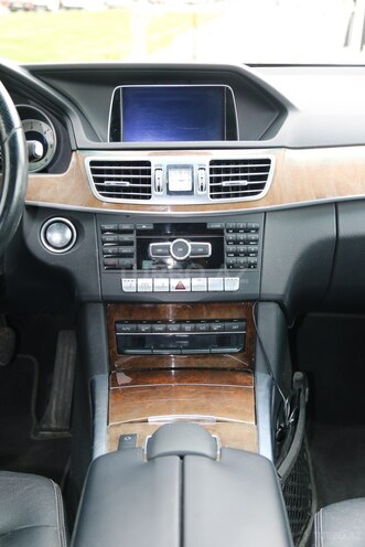 Mercedes E 250 2013, 175,164 km - 2.2 л - Bakı