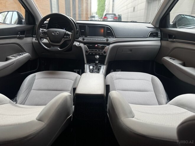 Hyundai Elantra 2016, 99,136 km - 2.0 л - Bakı