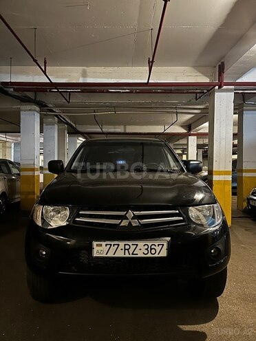 Mitsubishi L200 2011, 271,000 km - 2.5 l - Bakı
