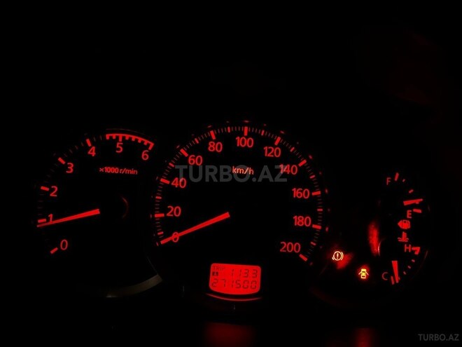Mitsubishi L200 2011, 271,000 km - 2.5 l - Bakı