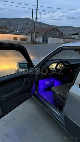 Mercedes E 230 1993, 573,600 km - 2.0 l - Bakı