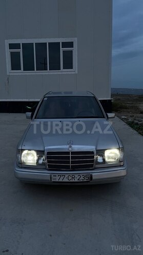 Mercedes E 230 1993, 573,600 km - 2.0 l - Bakı