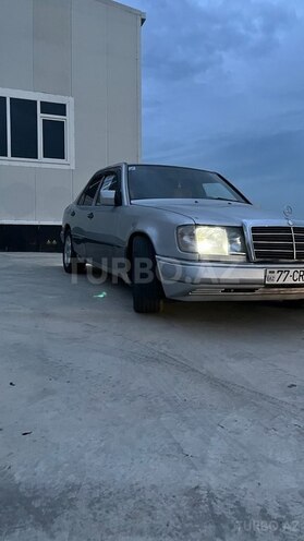 Mercedes E 230 1993, 573,600 km - 2.0 l - Bakı