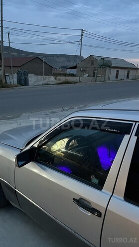 Mercedes E 230 1993, 573,600 km - 2.0 l - Bakı