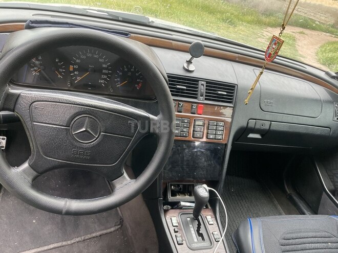 Mercedes C 220 1995, 635,000 km - 2.2 l - Bakı